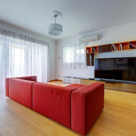 Seafront Apartment In Sliema With Pool, Upmarket Complex Exterior photo